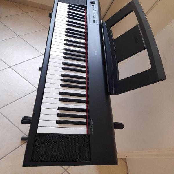 Piano Yamaha piaggero NP 12