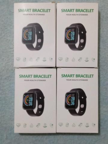 Relógio digital smartwatch d20 bracelete novo