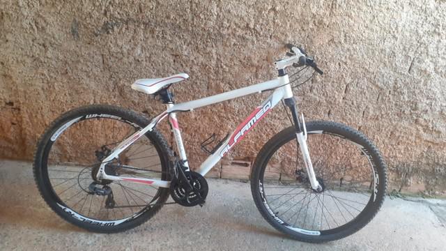 Vende se essa linda bicicleta! 850 reais