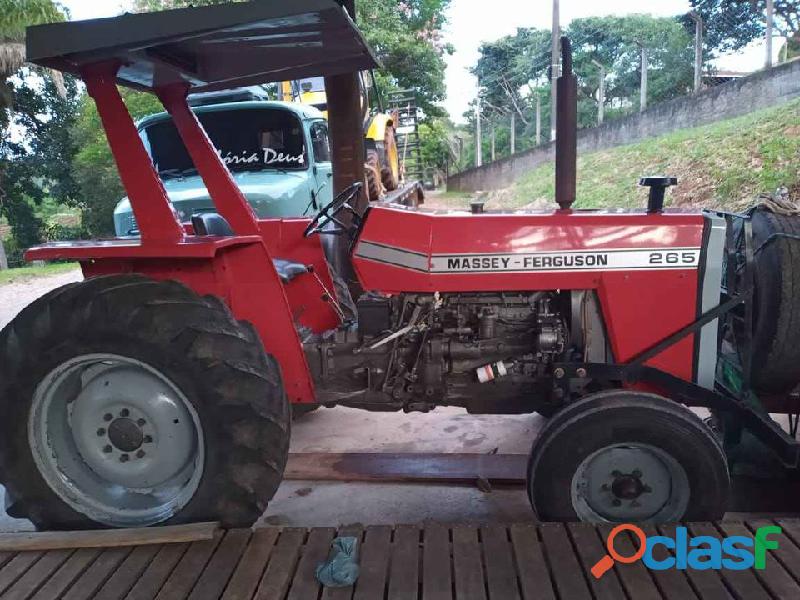 Massey Ferguson 265 Entrada: 8.200