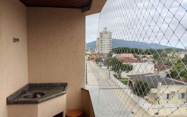 Apartamento em Meia Praia - Itapema