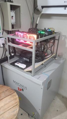 Rig de mineração criptomoeda