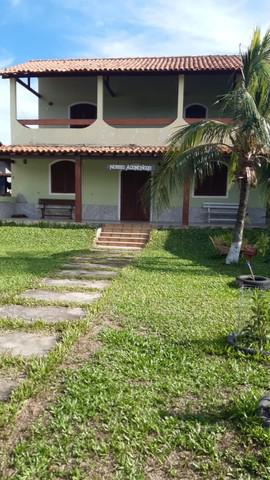 Casa em Ponta Negra entre o mar e a lagoa