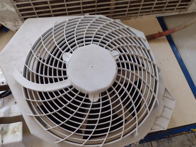 Motor ventilador do condensador 12.000 btus philco.