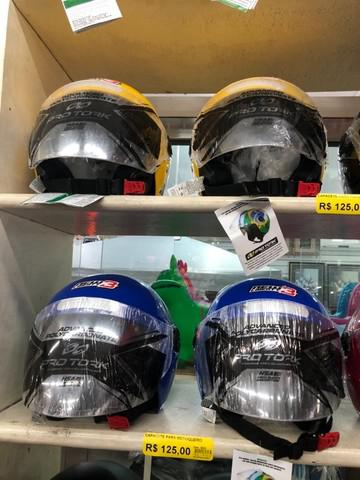 Preço. pra revenda no atacado capacete para motoqueiro novo