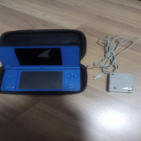 Nintendo DSi XL