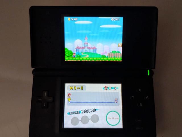 Nintendo ds lite + r4