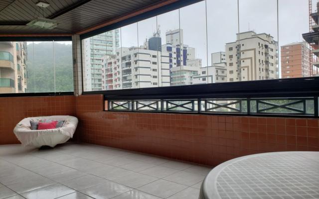 Excelente apartamento na praia grande