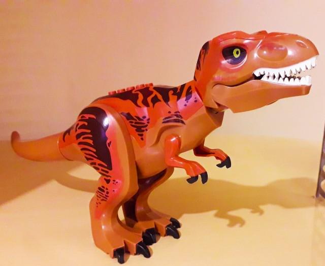 T- rex dinossauro 17cm jurassic park brinquedo boneco