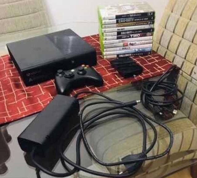 Xbox 360 e(bloqueado)+1 controle+hd 250gb+11 jogos originais