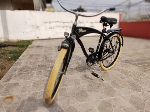 Bicicleta antiga americana