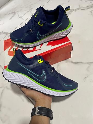 Tênis nike, vários modelos