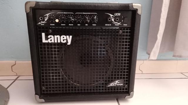 Caixa de guitarra laney