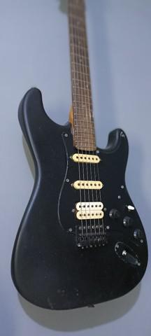 Guitarra stratocaster aria pro ii anos 90