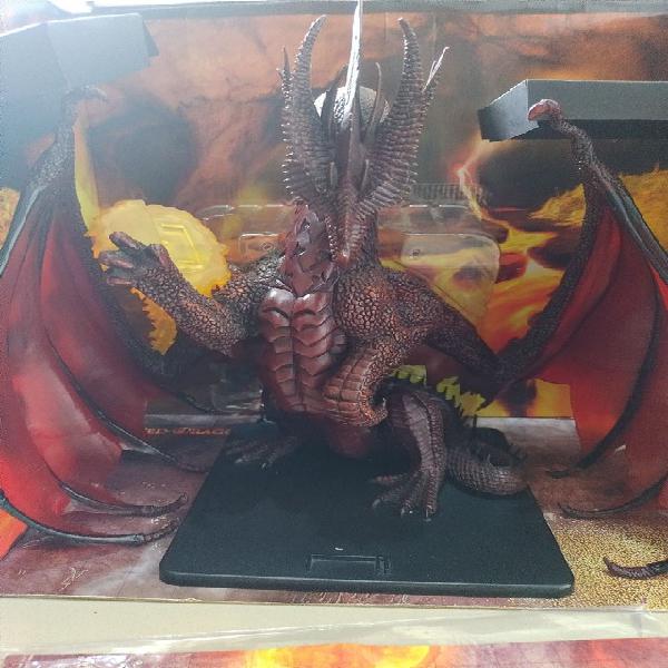 Colossal Red Dragon D&D Dungeons & Dragons miniature