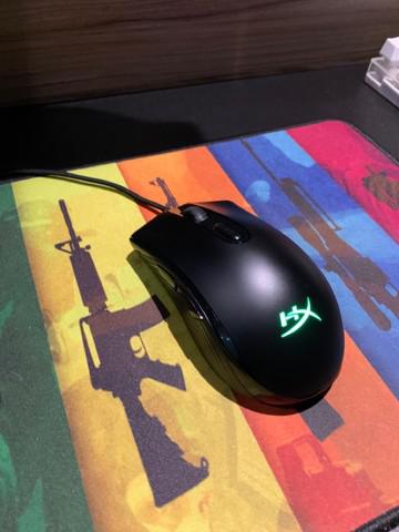 Vendo mouse hyperx R$80,00 pra levar hoje!!