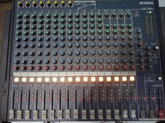 Mesa de som yamaha 20 canais mixing console mg206c