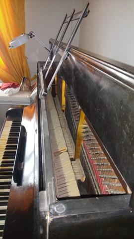 Piano ? vertical