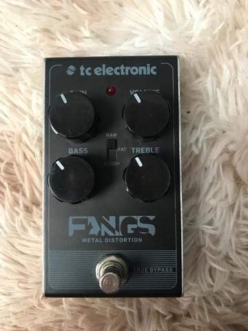 Pedal tc electronic fangs metal distortion