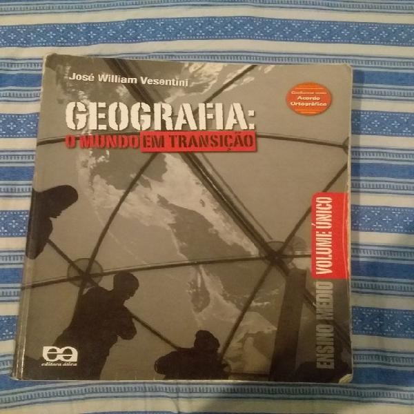 Vendo livro de geografia volume único por r$100,00