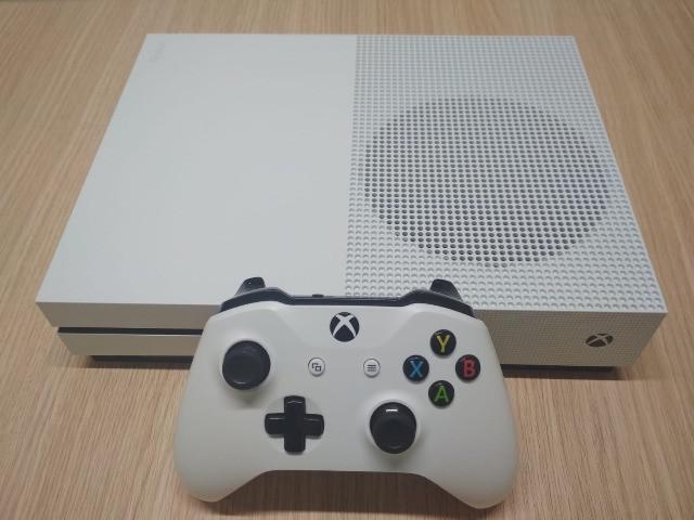 Xbox one s 1 tb, seminovo, garantia 1 ano+ fifa 23, loja!