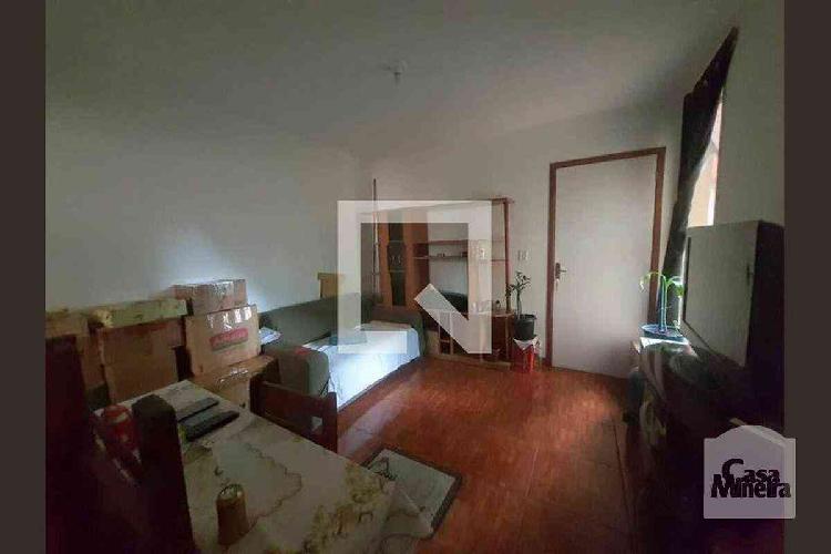 Apartamento, São Francisco, 2 Quartos, 1 Vaga, 0 Suíte