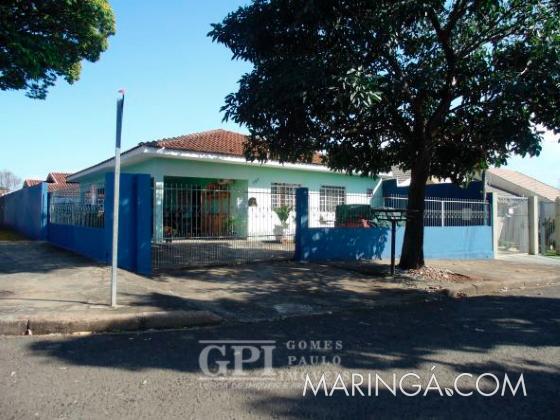 Terreno de esquina com duas residências - vila morangueira