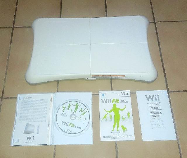 Wii fit &amp; balance board - original nintendo wii