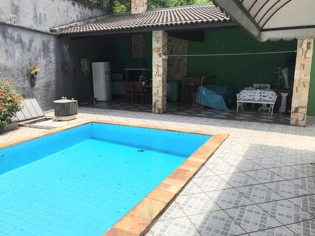 Casa para venda com piscina e 4 Suites em City América -