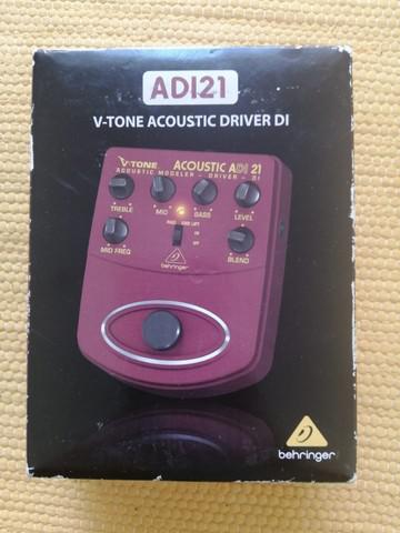 Pedal/D.I. Behringer V-tone Acoustic adi21