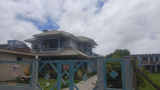 Casa pra alugar perto dos bombeiros de Tramandaí