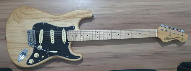 Guitarra Stratocaster Vintage V6 MNAT