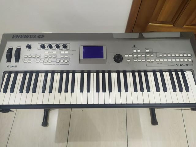 Teclado yamaha mm6