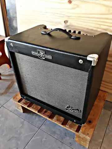 Amp. guitarra gt200 - top