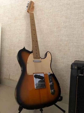 Guitarra telecaster fender squier (vintage)