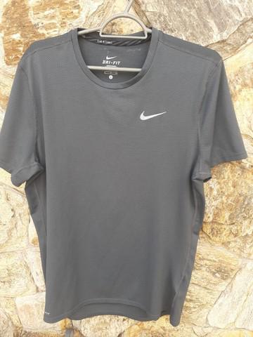 Camisa original nike cor cinza. dri fit