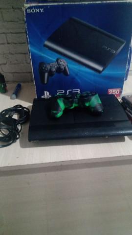 PS3 Super Slim 250GB desbloqueado