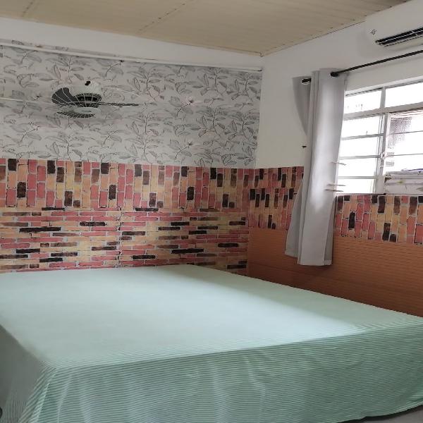 Perto da santa casa, quarto, cozinha,banheiro mobiliado.