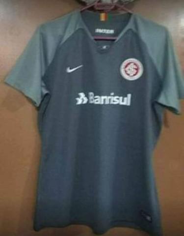 Camiseta feminina cinza - tam. xl.