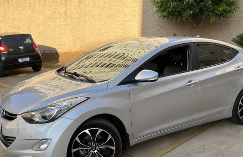 Hyundai - elantra 1.8 gls 16v