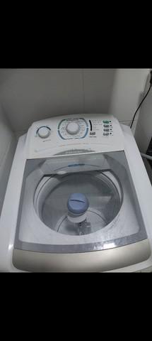 Máquina de lavar roupas Electrolux 10kg por R$ 900,00