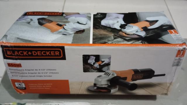 Esmerilhadeira black decker 220v 650w nova