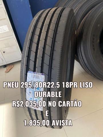 Promoção de pneus novos para ônibus e caminhões e