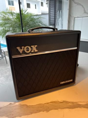 Amplificador vox valvetronix para guitarra vt40+