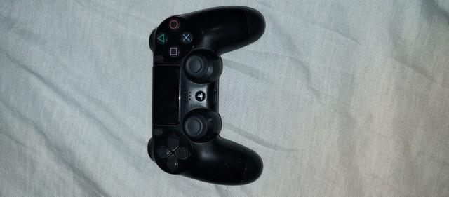 Playstation 4 slim 500gb 1 controle 3 jogos