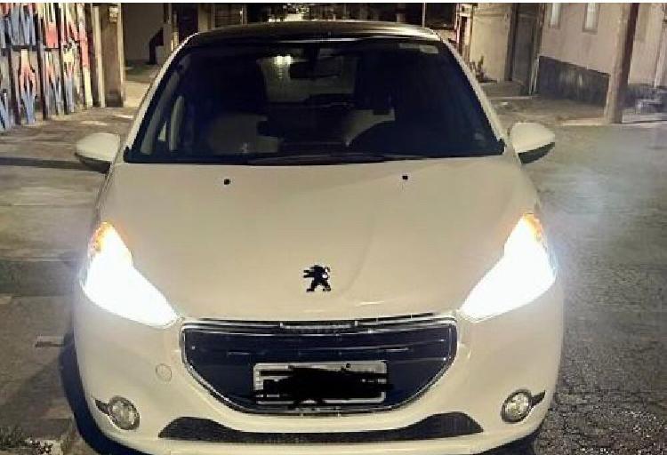 Peugeot 208 1.5 allure 14/15 branco