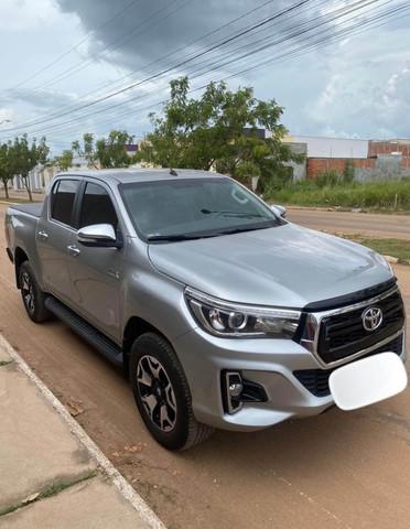 2017 TOYOTA HILUX 4x4