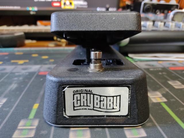 Pedal cry baby wah wah gcb95