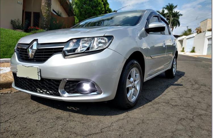 Renault Sandero Dynamique 1.6 8V (Flex) / 2015