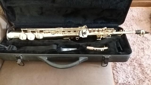 Sax suzuki soprano reto profissional semi-novo!!